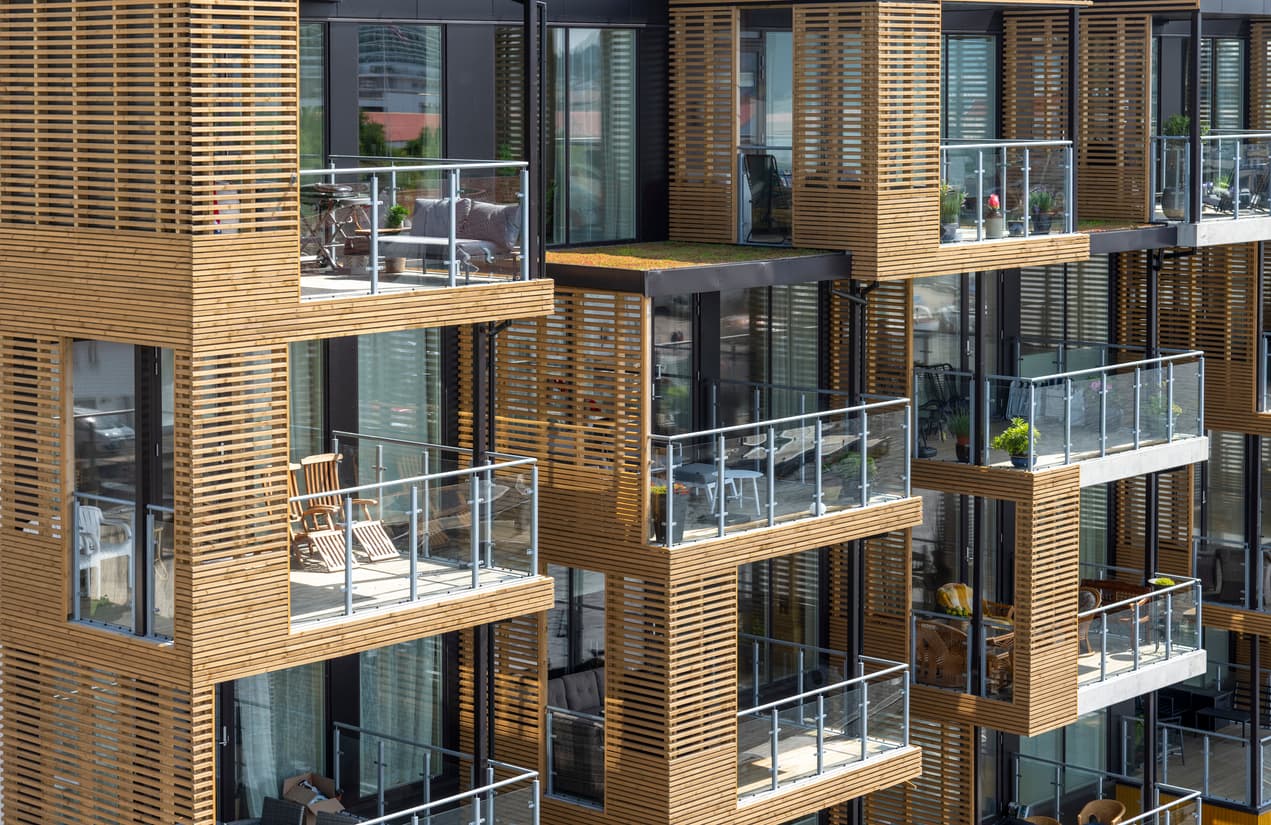 Moderne leilighetskompleks, brukt som illustrasjon i artikkel om bustadsoppføringslova.